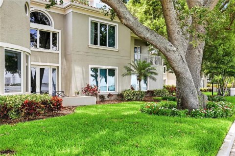 Townhouse in Tampa, Florida 5 bedrooms, 445.56 sq.m. № 2196927 - photo 3
