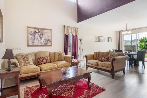 Casa en venta en Homestead, Florida, 4 dormitorios, 244.61 m2 № 2002549 - foto 5