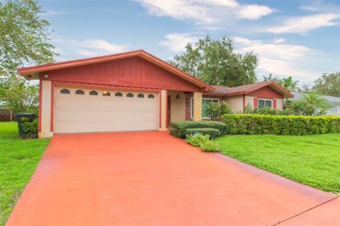 House in Palm Harbor, Florida 2 bedrooms, 155.61 sq.m. № 1918148 - photo 1
