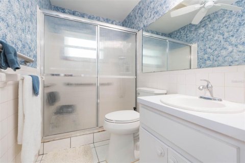 Casa en venta en Palm Harbor, Florida, 2 dormitorios, 155.61 m2 № 1918148 - foto 27