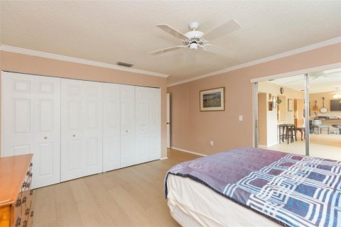 House in Palm Harbor, Florida 2 bedrooms, 155.61 sq.m. № 1918148 - photo 30
