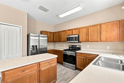 Casa en venta en Tampa, Florida, 4 dormitorios, 238.57 m2 № 2216606 - foto 15