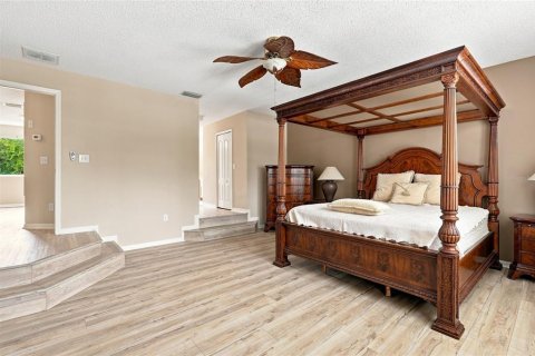 Casa en venta en Tampa, Florida, 4 dormitorios, 238.57 m2 № 2216606 - foto 25