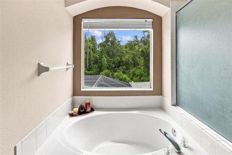 Casa en venta en Tampa, Florida, 4 dormitorios, 238.57 m2 № 2216606 - foto 28