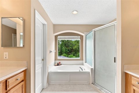 Casa en venta en Tampa, Florida, 4 dormitorios, 238.57 m2 № 2216606 - foto 27