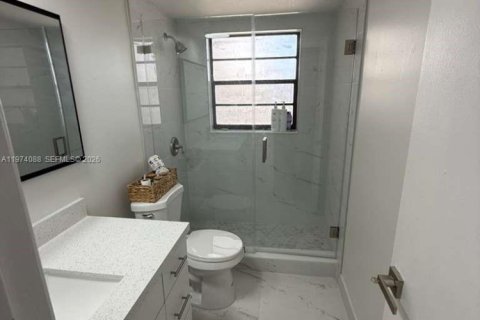 Copropriété à louer à Miami, Floride: 1 chambre, 66.43 m2 № 2036373 - photo 10