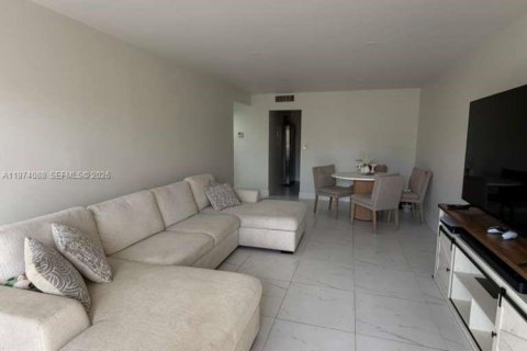 Copropriété à louer à Miami, Floride: 1 chambre, 66.43 m2 № 2036373 - photo 6