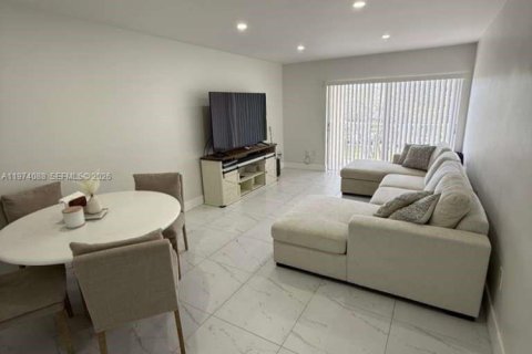 Copropriété à louer à Miami, Floride: 1 chambre, 66.43 m2 № 2036373 - photo 5