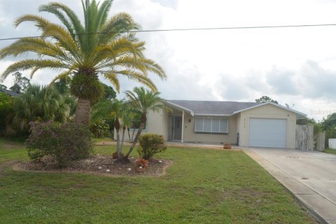 Villa ou maison à Englewood, Floride 2 chambres, 86.77 m2 № 2287175
