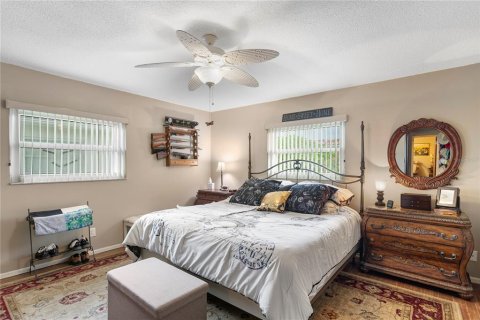 Casa en venta en Pinellas Park, Florida, 2 dormitorios, 161.37 m2 № 1916224 - foto 28