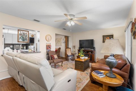 Casa en venta en Pinellas Park, Florida, 2 dormitorios, 161.37 m2 № 1916224 - foto 23