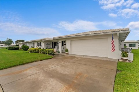 Casa en venta en Pinellas Park, Florida, 2 dormitorios, 161.37 m2 № 1916224 - foto 3