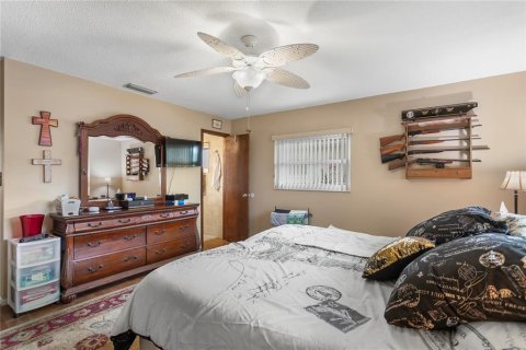 Casa en venta en Pinellas Park, Florida, 2 dormitorios, 161.37 m2 № 1916224 - foto 29