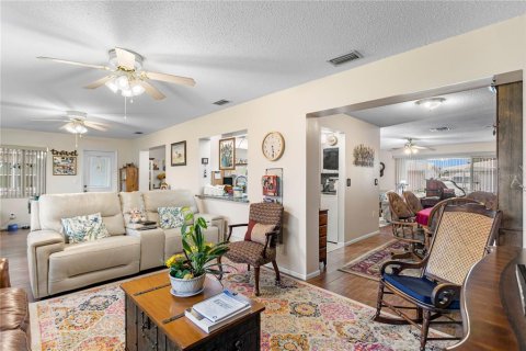 Casa en venta en Pinellas Park, Florida, 2 dormitorios, 161.37 m2 № 1916224 - foto 22