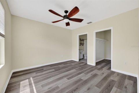 House in Winter Haven, Florida 3 bedrooms, 132.48 sq.m. № 2233308 - photo 18