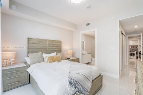 Condo in Pompano Beach, Florida, 3 bedrooms  № 1711128 - photo 26