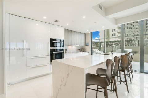 Condo in Pompano Beach, Florida, 3 bedrooms  № 1711128 - photo 9