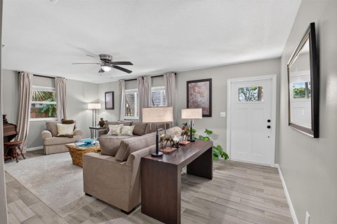 Villa ou maison à vendre à Lake Worth, Floride: 3 chambres, 141.21 m2 № 2411841 - photo 4