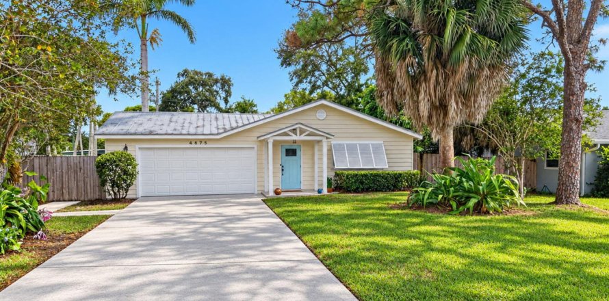 Villa ou maison à Lake Worth, Floride 3 chambres, 141.21 m2 № 2411841