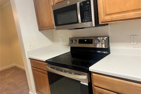 Condo in Tampa, Florida, 2 bedrooms  № 2224856 - photo 21
