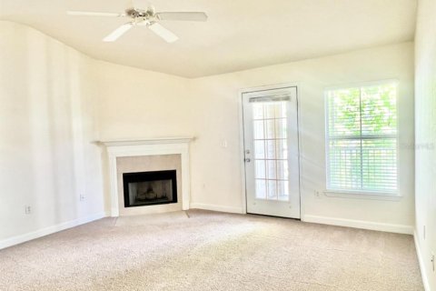 Condo in Tampa, Florida, 2 bedrooms  № 2224856 - photo 15
