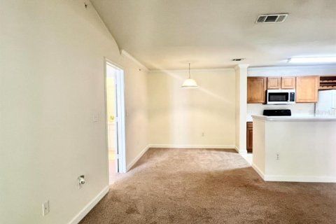 Condo in Tampa, Florida, 2 bedrooms  № 2224856 - photo 16