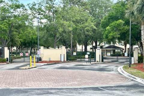 Condo in Tampa, Florida, 2 bedrooms  № 2224856 - photo 6