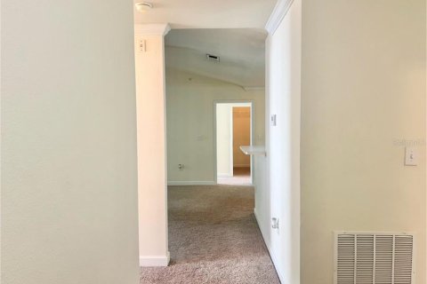 Condo in Tampa, Florida, 2 bedrooms  № 2224856 - photo 10