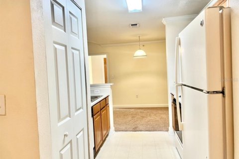 Condo in Tampa, Florida, 2 bedrooms  № 2224856 - photo 30