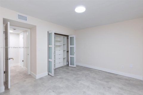 Condominio en venta en Weston, Florida, 2 dormitorios, 120.03 m2 № 1871365 - foto 15