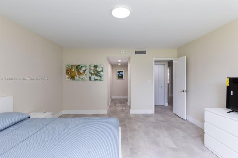 Condominio en venta en Weston, Florida, 2 dormitorios, 120.03 m2 № 1871365 - foto 11