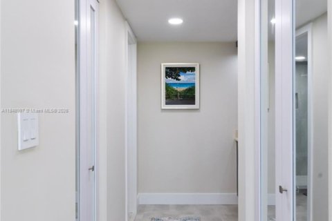 Condominio en venta en Weston, Florida, 2 dormitorios, 120.03 m2 № 1871365 - foto 12
