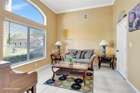 Villa ou maison à vendre à Pembroke Pines, Floride: 4 chambres, 194.35 m2 № 1922206 - photo 11