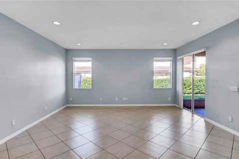Townhouse in Ocoee, Florida 3 bedrooms, 177.72 sq.m. № 1636888 - photo 13