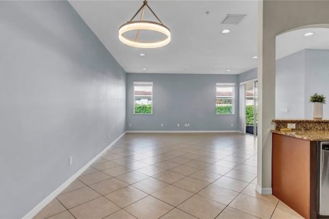 Townhouse in Ocoee, Florida 3 bedrooms, 177.72 sq.m. № 1636888 - photo 22