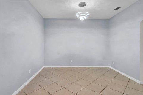 Townhouse in Ocoee, Florida 3 bedrooms, 177.72 sq.m. № 1636888 - photo 9