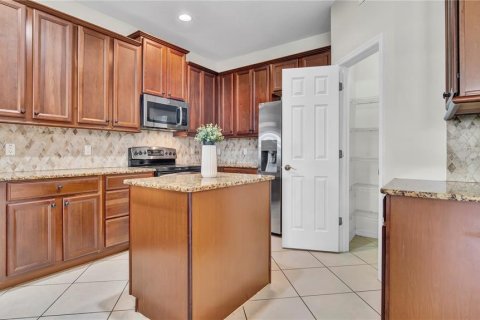 Townhouse in Ocoee, Florida 3 bedrooms, 177.72 sq.m. № 1636888 - photo 20