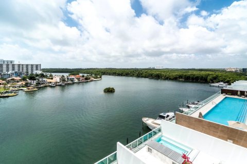 Condominio en venta en Sunny Isles Beach, Florida, 3 dormitorios, 158.4 m2 № 1812311 - foto 6