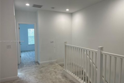Adosado en alquiler en Deerfield Beach, Florida, 3 dormitorios, 166.02 m2 № 1998848 - foto 8