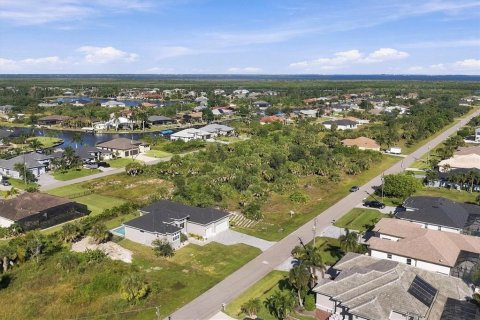 Casa en venta en Port Charlotte, Florida, 3 dormitorios, 182.18 m2 № 2431792 - foto 16