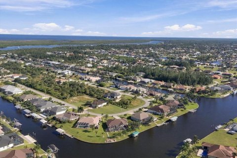 Casa en venta en Port Charlotte, Florida, 3 dormitorios, 182.18 m2 № 2431792 - foto 15
