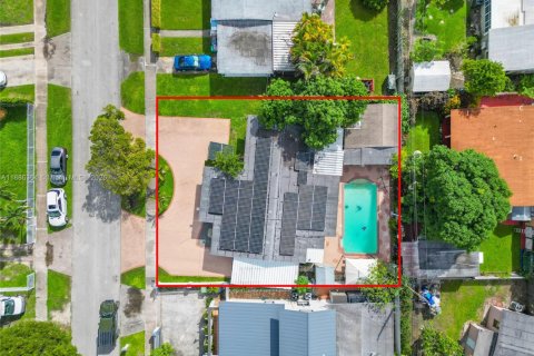 Villa ou maison à vendre à Miami, Floride: 3 chambres, 142.98 m2 № 1941641 - photo 23