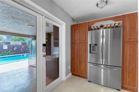 Villa ou maison à vendre à Miami, Floride: 3 chambres, 142.98 m2 № 1941641 - photo 9