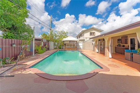 Villa ou maison à vendre à Miami, Floride: 3 chambres, 142.98 m2 № 1941641 - photo 21