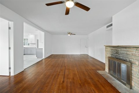 Commercial property in Orlando, Florida 6 bedrooms, 251.77 sq.m. № 2235536 - photo 5