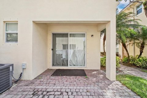 Touwnhouse à vendre à Stuart, Floride: 3 chambres, 148.83 m2 № 2191773 - photo 24