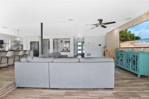 Villa ou maison à vendre à Orlando, Floride: 4 chambres, 214.6 m2 № 2423990 - photo 15