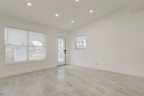 Villa ou maison à vendre à Fort Lauderdale, Floride: 3 chambres, 113.15 m2 № 1984393 - photo 12
