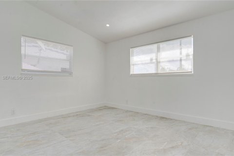 Villa ou maison à vendre à Fort Lauderdale, Floride: 3 chambres, 113.15 m2 № 1984393 - photo 27