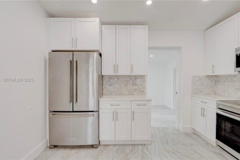 Villa ou maison à vendre à Fort Lauderdale, Floride: 3 chambres, 113.15 m2 № 1984393 - photo 17